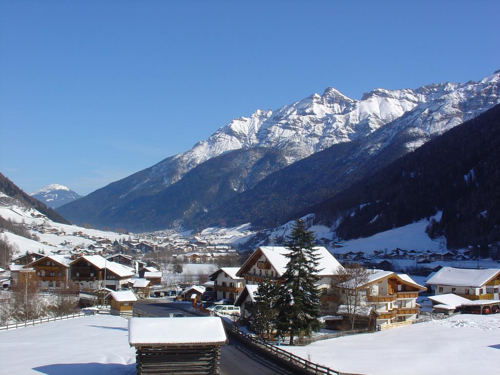Haus Alpengruss Apartamento Neustift im Stubaital Exterior foto