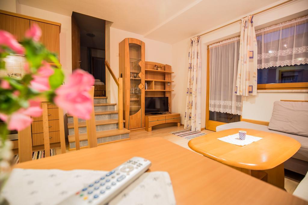 Haus Alpengruss Apartamento Neustift im Stubaital Exterior foto