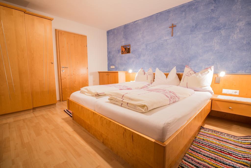 Haus Alpengruss Apartamento Neustift im Stubaital Exterior foto